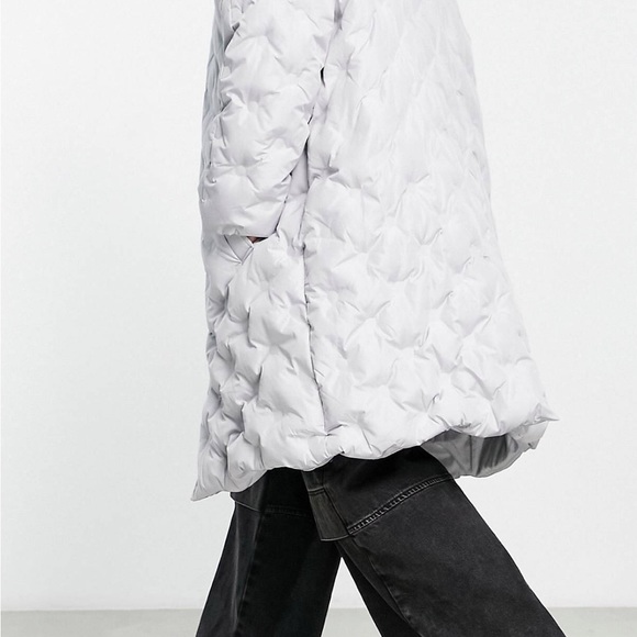 OVERSIZED PUFFER COAT (in light gray) - Picture 2 of 4